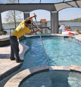pool cleaning pros in lakeland fl