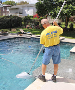 pool cleaning expert services in lakeland fl and auburndale fl