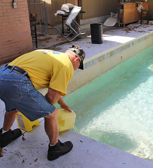 pool chlorine cleaning in lakeland fl